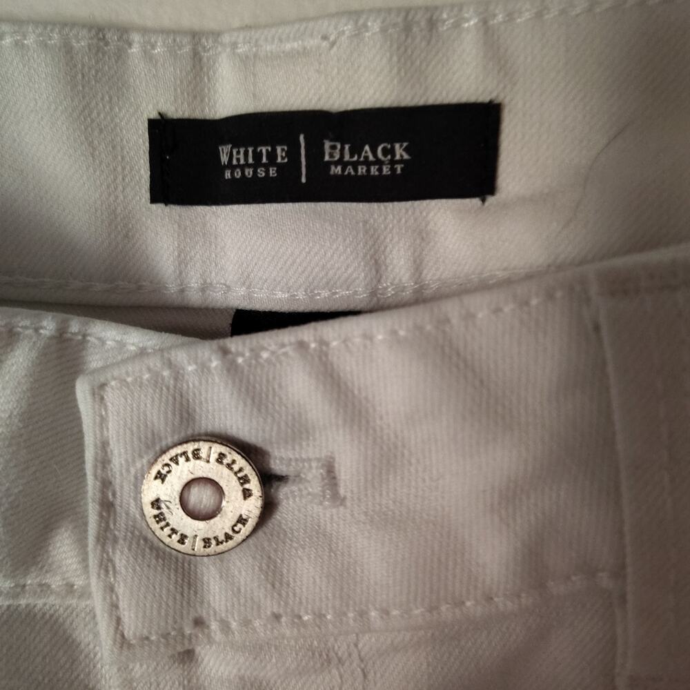 Women’s White Denim Shorts Size 6 – Classic Mid‑Rise, Summer Casual